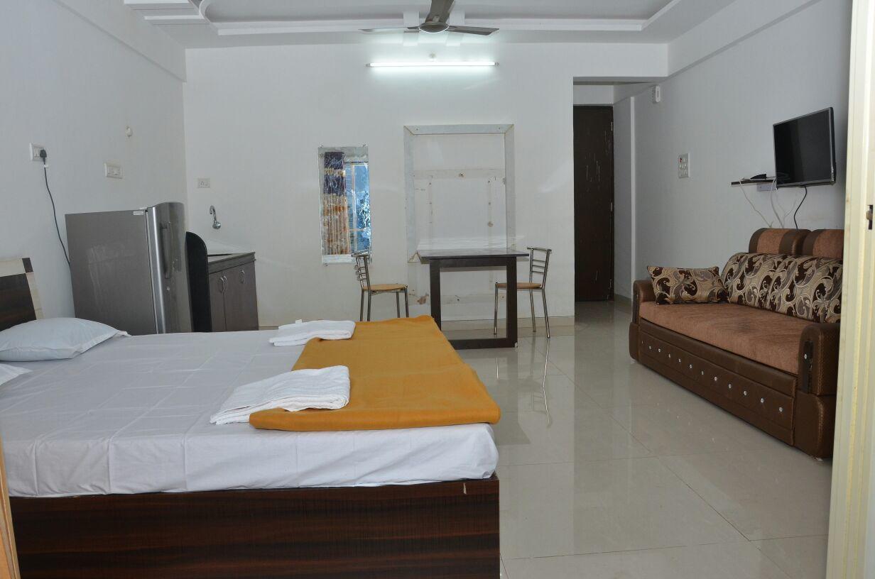Nilaya Beach Resort Алібаґ Екстер'єр фото