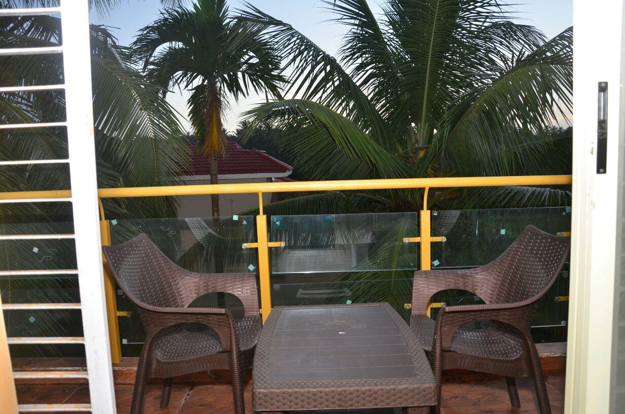 Nilaya Beach Resort Алібаґ Екстер'єр фото